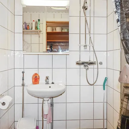 Aquahovi B6 By Interhome Леви