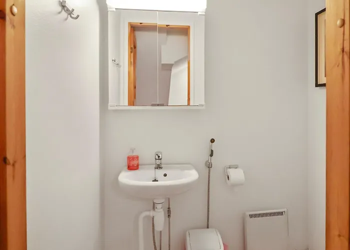 Aquahovi B6 By Interhome